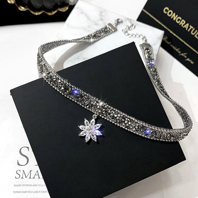 THE ASPHIRE CHOKER